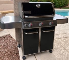 Weber Grille (USED 3 times!)