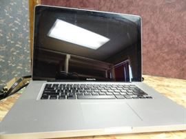 15 MacBook Pro