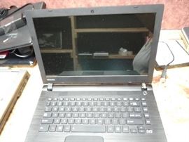15.6 Toshiba Satellite CL45C4330.