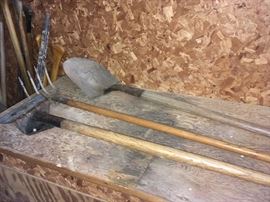 Roofing Stripper - Hoe - Shovel