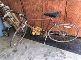 Vintage Men's 10 Speed Bike