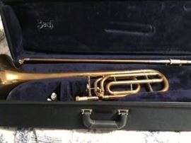 See all photos and current prices https://www.gleatons.com/auction/268/