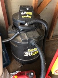 Genie Professional 20 gallon wet dry vac
