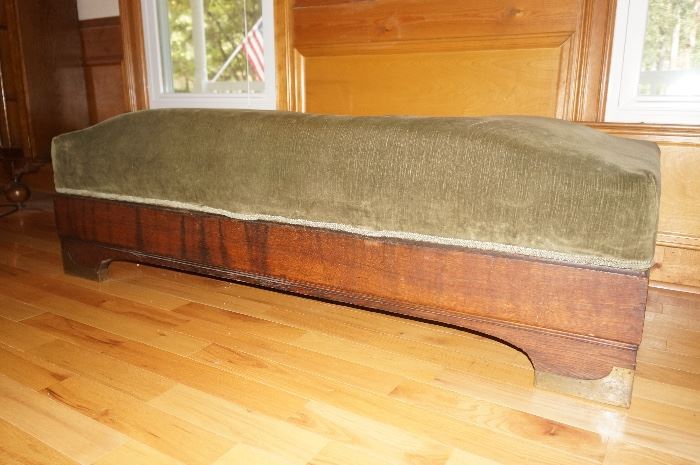 Antique German Fainting Couch