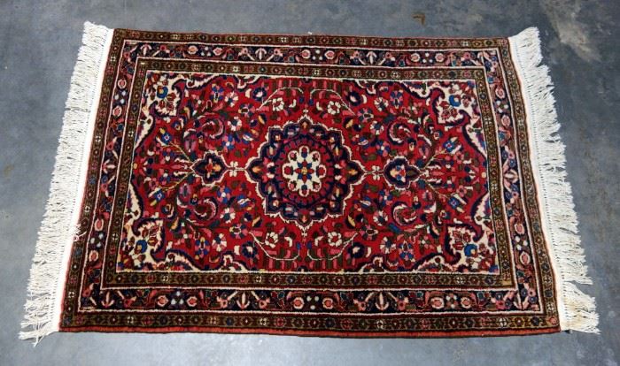 Sarouk Sarough Authentic 100% Hand Knotted Persian Rug, 90+ Yrs Old, 100% Wool, Floral Medallion Design, 200+ Knots per Square Inch, 5'0" x 3'8"