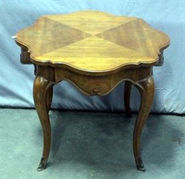 Drexel Heritage Grand Tour End Table, Bowed Apron with 4 Opposing Wood Grain Veneered Top, & Chippendale Legs Ending in Brass Capped Feet, 26" x 21"