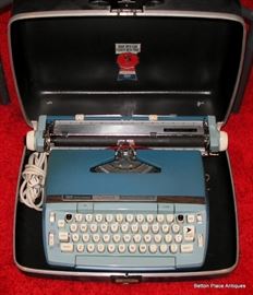 Coronet Vintage Typewriter