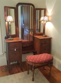 1940s deep-well vanity with kidney-shaped stool
