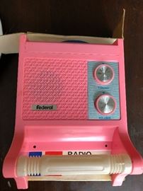 Cute vintage new in the box radio