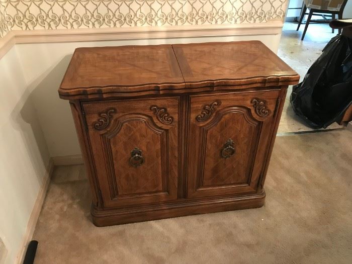 Buffet, excellent condition 