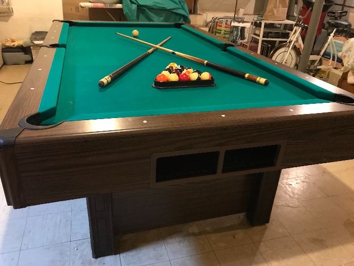 Pool table 