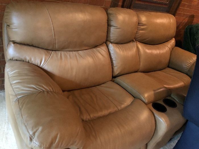 Leather Reclining Loveseat *Like New*