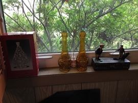 Two vintage coin glass vases and golfer toy