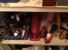 Nail polish - Bathroom