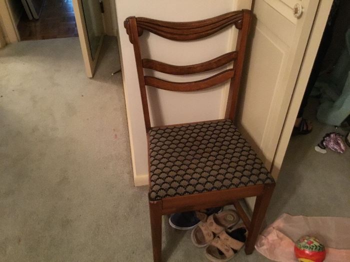 Mid century modern chair - great condition