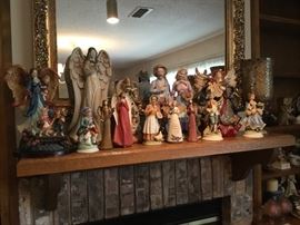 Fireplace in living room - angels and more - great mirror