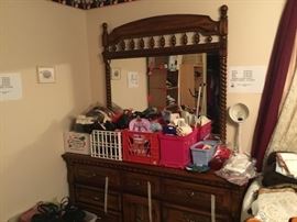 Dresser with mirror to bedroom set