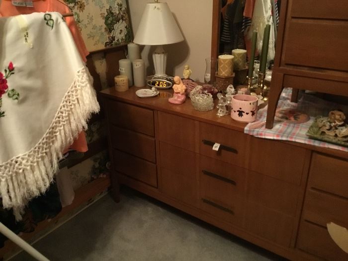 Bedroom 3 - mid century modern Dresser