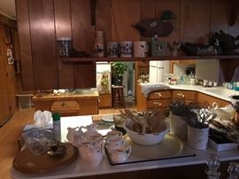 Wall on other side of kitchen - lots of ducks