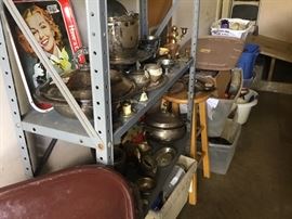 Garage - more Coca Cola