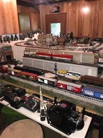 HUGE LIONEL COLLECTION