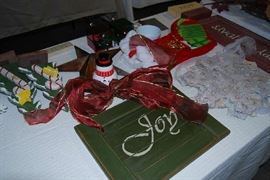 ASSORTED CHRISTMAS DECOR