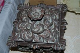 DECORATIVE BOX