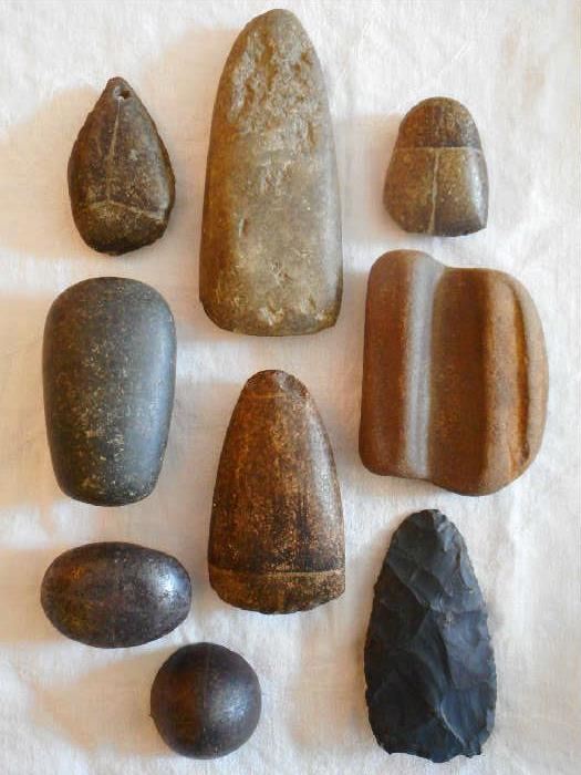NATIVE AMERICAN INDIAN ARTIFACTS: POINTS, CELTS & CONES