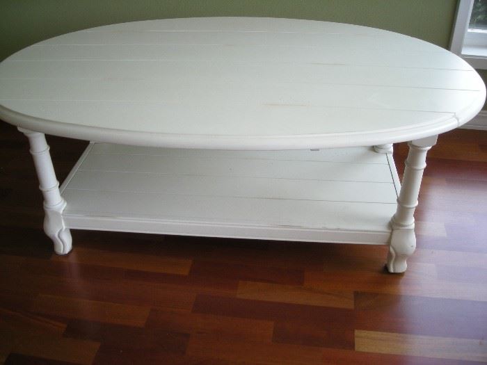 wooden coffeetable, sides fold down