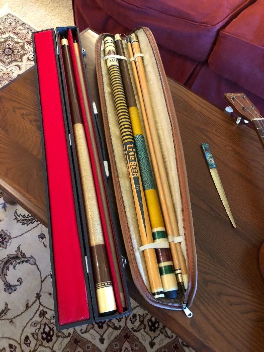 Pool sticks and case