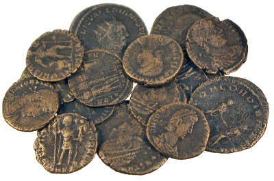 Lot of Ancient Roman Bronze Coins, 200-400 AD (15)