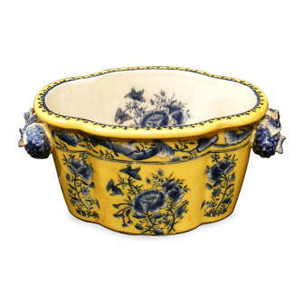 Chinese Porcelain Foot Basin