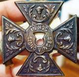 Estate Knights Templar IN HOC SIGNO VINCES Badge