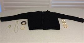 MVT024 Vintage Costume Jewelry 