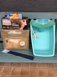 MVT031 Vintage Beauty Aides 