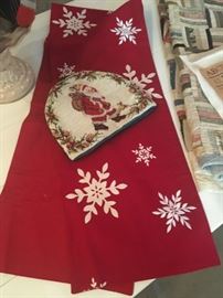 Vintage Christmas linens.