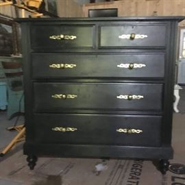 Vintage chest of drawers