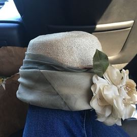 Various vintage hats