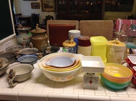 Pyrex Bowls:  SOLD