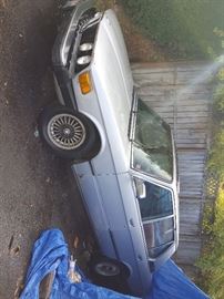 1978 BMW 530i
4 speed manual transmission power steering electric sunroof leather interior and seats alarm with fobs 4 doors 