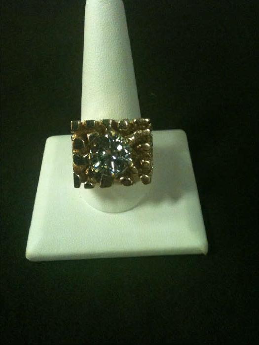 5.54 ct VVS2, S-T color