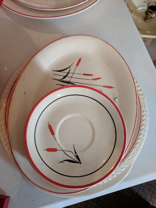 Red Catail Dishes