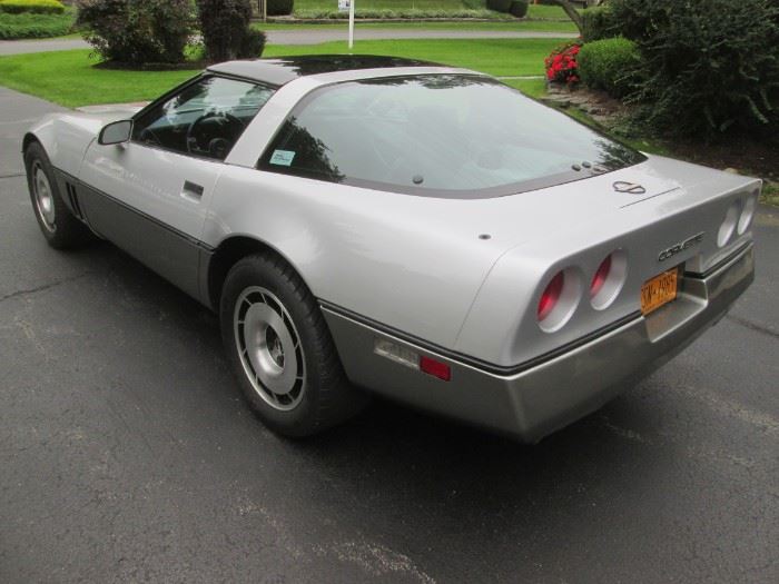 1985 Corvette 46K miles V8, 5.7 L, 350HP engine