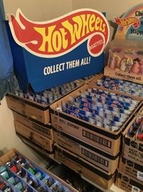 HOT WHEELS