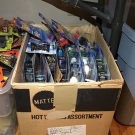 HOT WHEELS