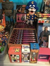 BATMAN FIGURINES