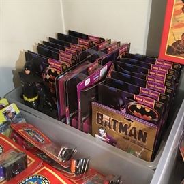BATMAN FIGURINES