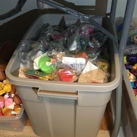 MCDONALDS TOYS