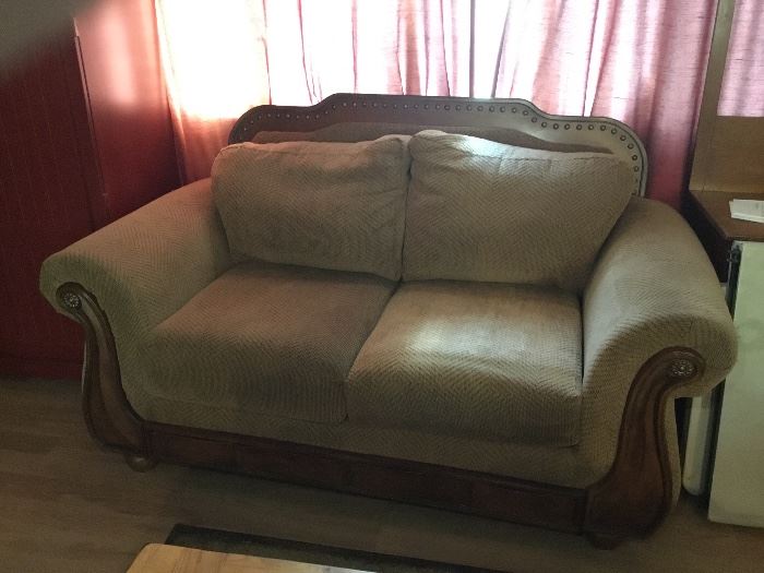LOVESEAT