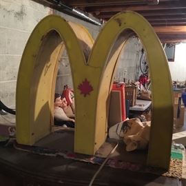 MCDONALDS ARCHES LIGHT